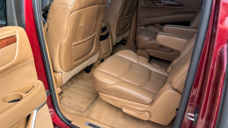 2017 Cadillac Escalade ESV Platinum