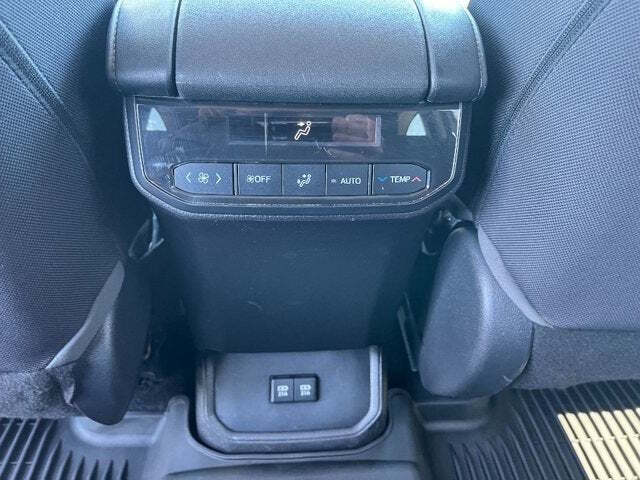 2021 Toyota Highlander 31