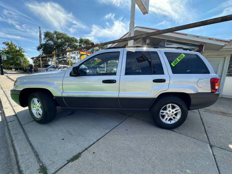 2004 Jeep Grand Cherokee Laredo photo 9