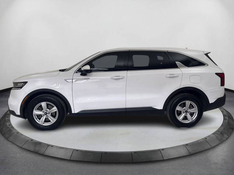 2022 Kia Sorento LX