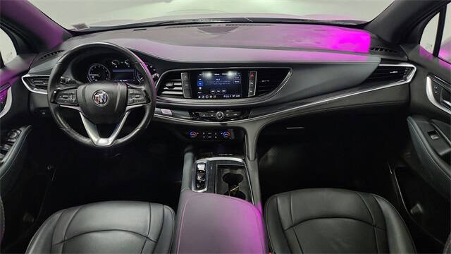 2022 Buick Enclave Essence