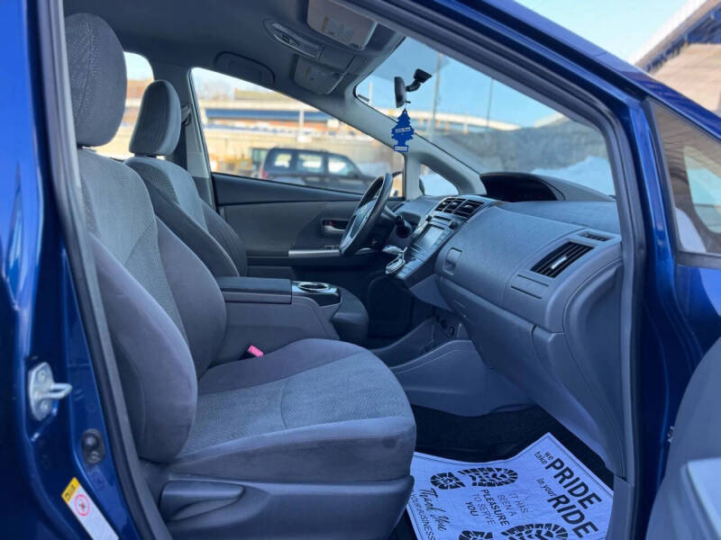 2012 Toyota Prius v