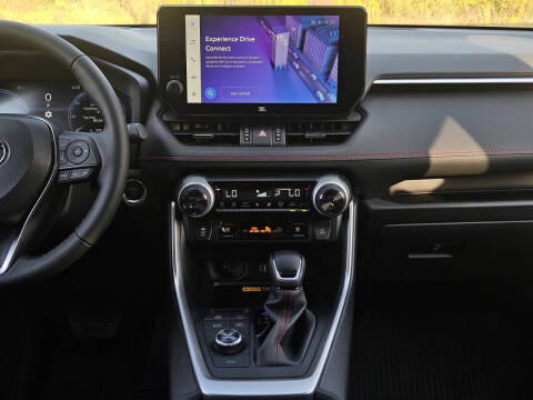 2025 Toyota RAV4 Plug-in Hybrid XSE