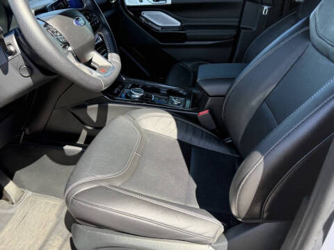 2022 Ford Explorer ST