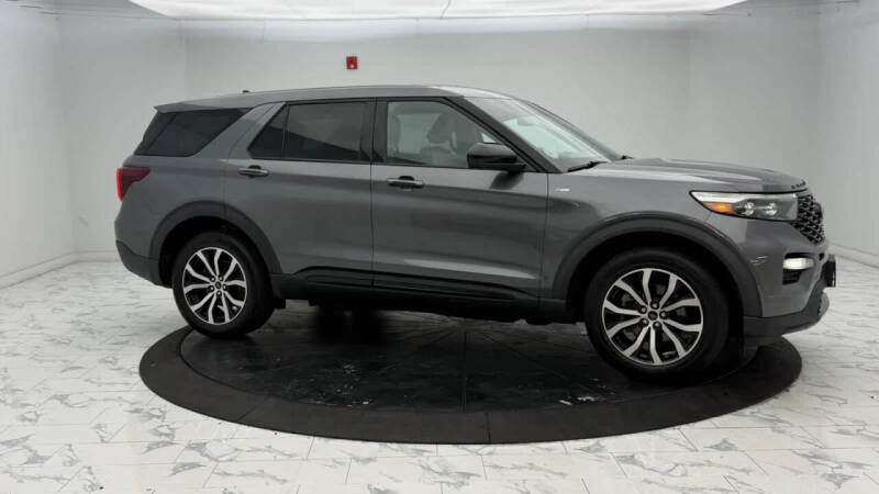 2022 Ford Explorer ST-Line