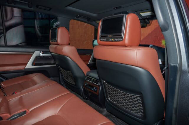 2018 Toyota Land Cruiser