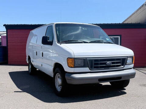 2004 Ford E-Series E-150
