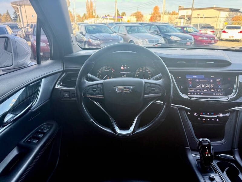 2020 Cadillac XT6 Premium Luxury