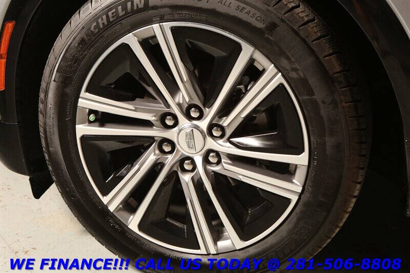 2024 Cadillac LYRIQ Luxury 1