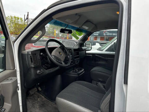 2019 Chevrolet Express 2500