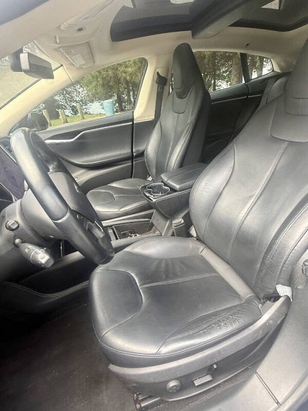 2014 Tesla Model S 85