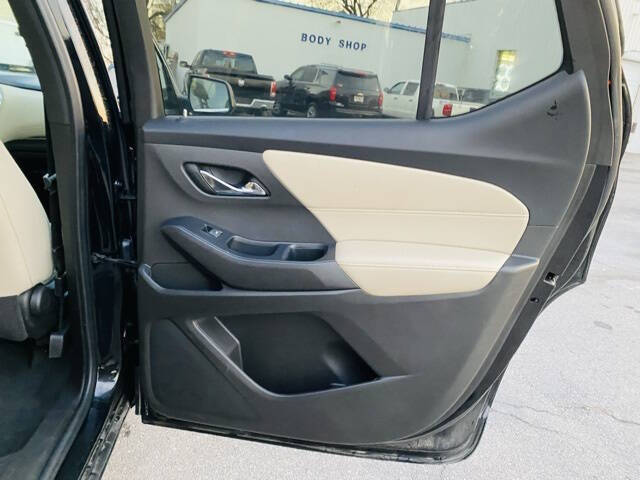 2022 Chevrolet Traverse LS