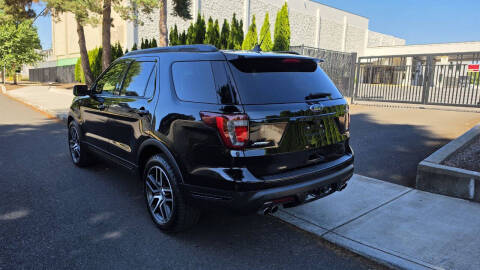 2018 Ford Explorer Sport