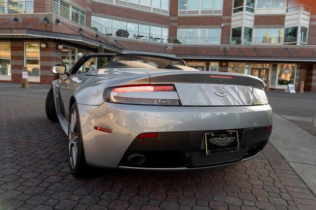 2015 Aston Martin V8 Vantage 19