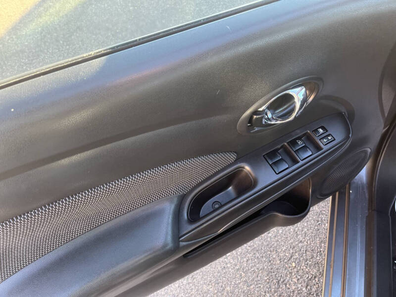 2016 Nissan Versa 1.6 SV