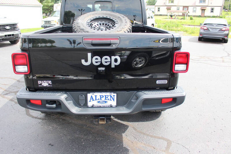 2021 Jeep Gladiator Overland