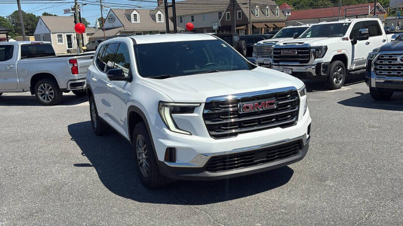 2025 GMC Acadia Elevation