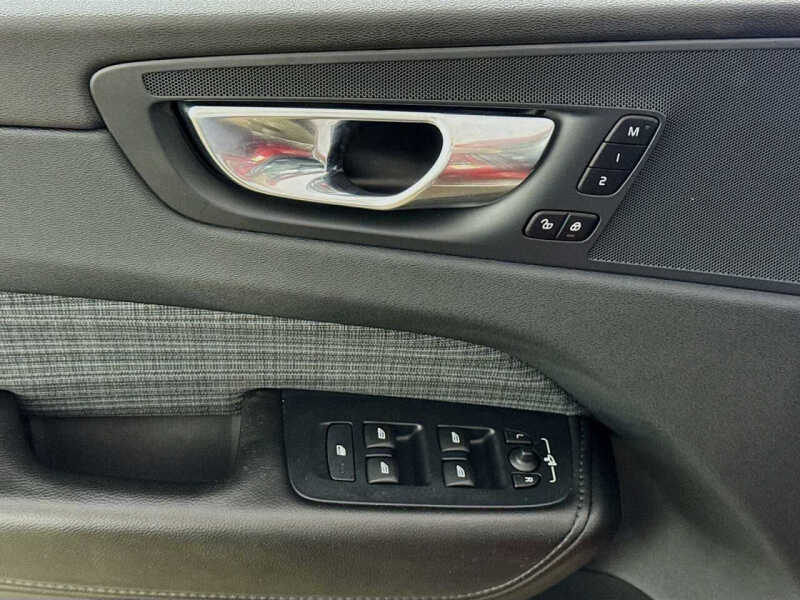2023 Volvo XC60 B5 Core