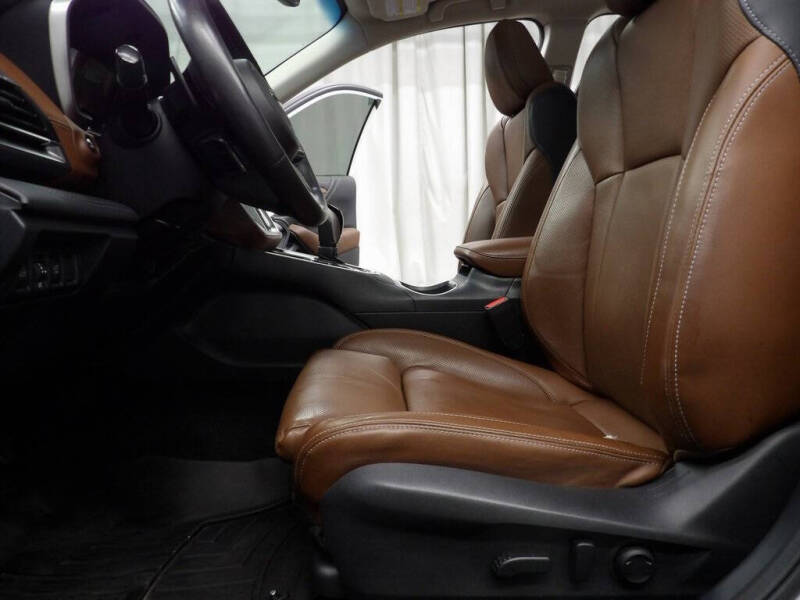 2022 Subaru Outback Touring XT