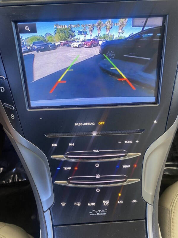 2013 Lincoln MKZ