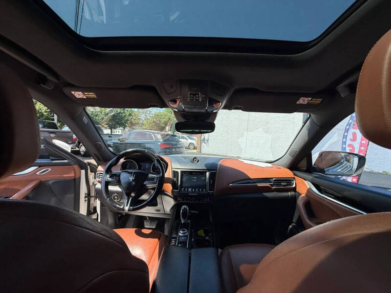 2018 Maserati Levante