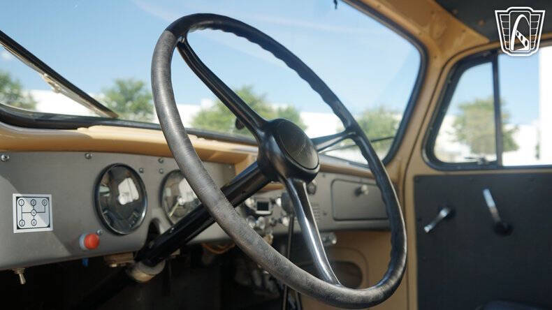 1951 International L-Series