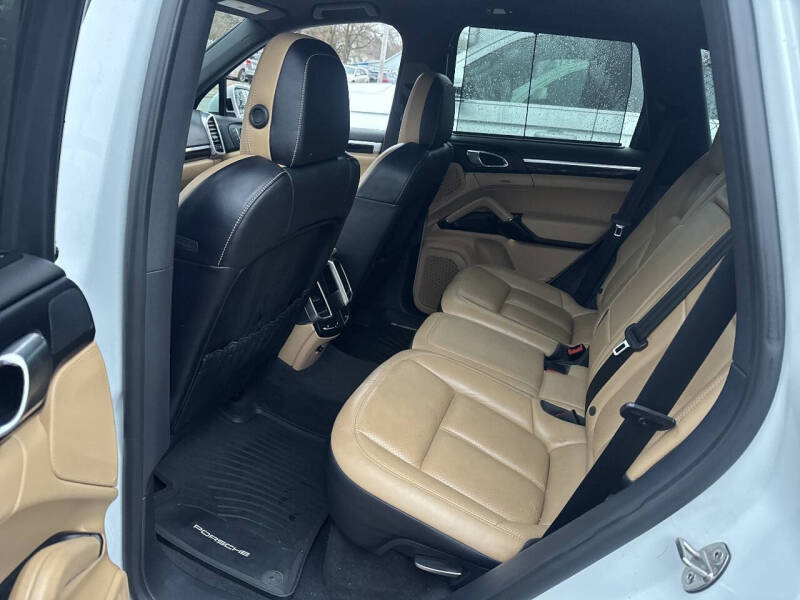 2016 Porsche Cayenne