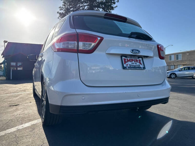 2017 Ford C-MAX Energi Titanium