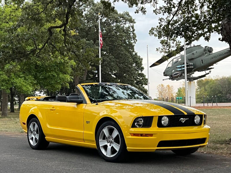 2006 Ford Mustang for sale at Every Day Auto Sales in Shakopee MN