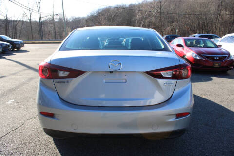 2017 Mazda MAZDA3 Sport