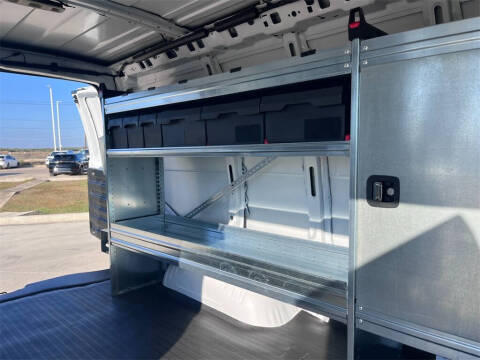 2025 Chevrolet Express 2500