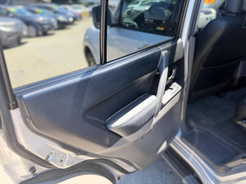 2002 Mitsubishi Montero Limited