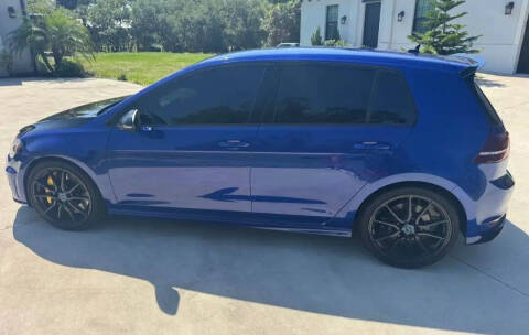 2017 Volkswagen Golf R 4Motion