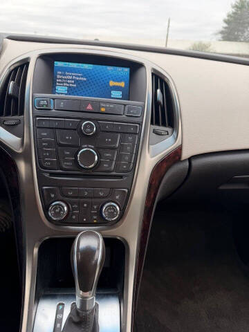 2012 Buick Verano Leather Group