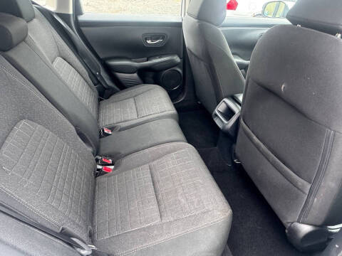 2025 Honda HR-V LX