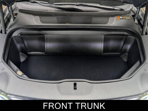 2025 Rivian R1S