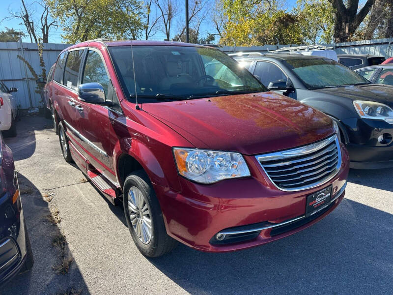 2015 Chrysler Town and Country for sale at Auto Solutions in Warr Acres OK