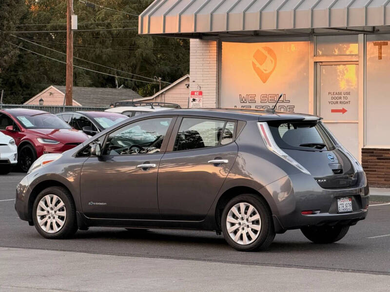 2013 Nissan LEAF