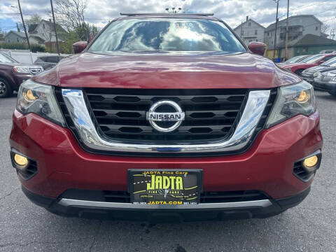 2017 Nissan Pathfinder SL