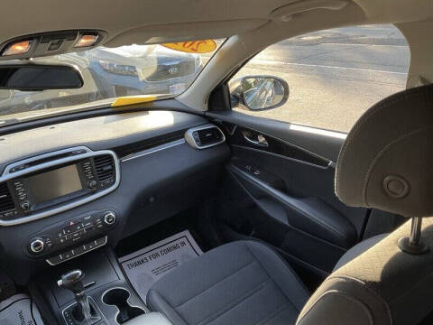 2017 Kia Sorento LX