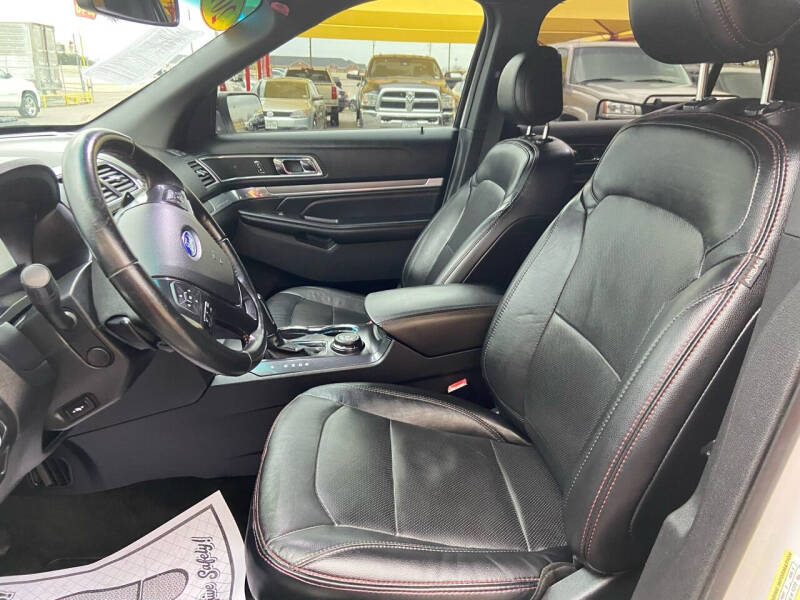 2016 Ford Explorer Sport