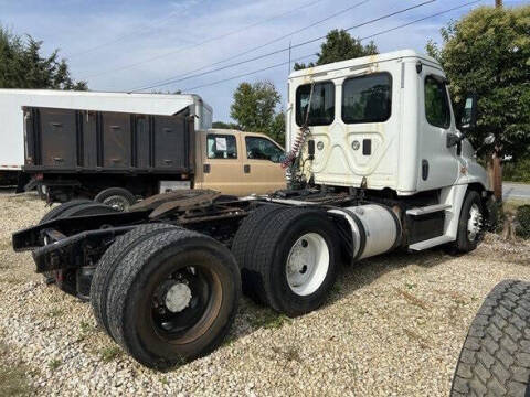 2015 Freightliner Cascadia