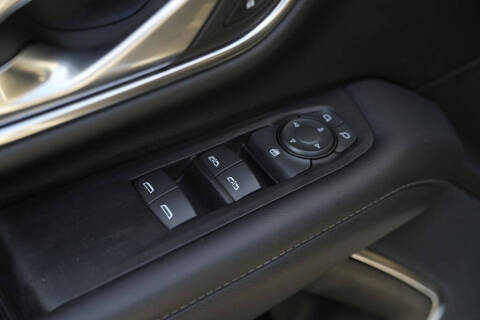 2022 GMC Yukon SLE