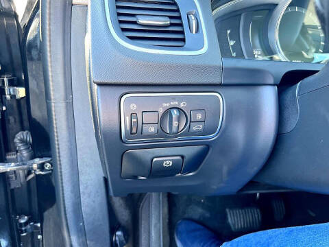 2016 Volvo V60 T5 Drive-E Premier