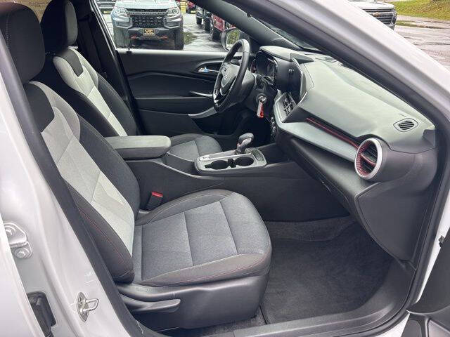 2024 Chevrolet Trax RS