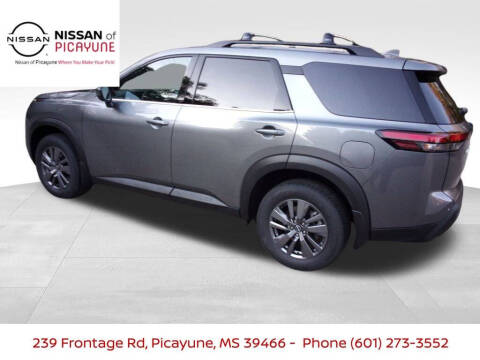 2025 Nissan Pathfinder SV