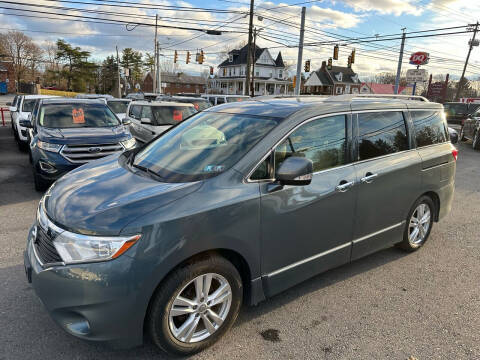 2013 Nissan Quest Pictures