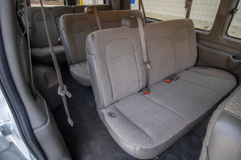 2017 Chevrolet Express LT 3500