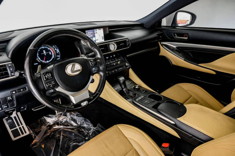 2016 Lexus RC 200t