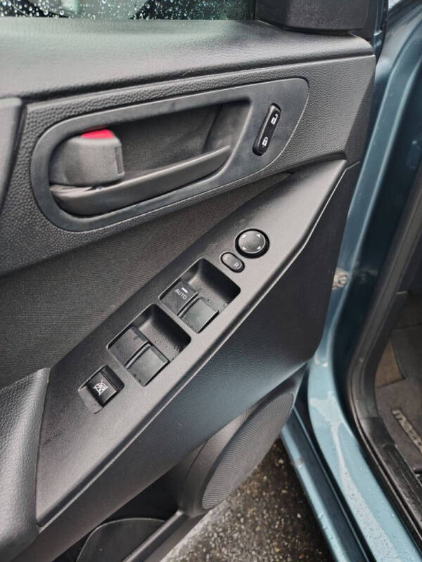 2011 Mazda MAZDA3 i Sport